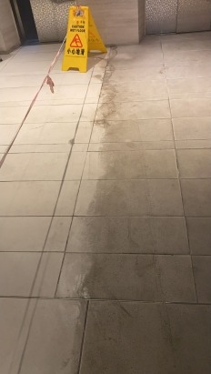 屋苑升降機大堂地面清潔